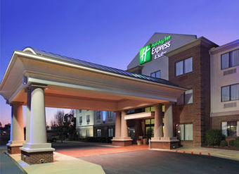 Holiday Inn Express Hotel & Suites Pine Bluff