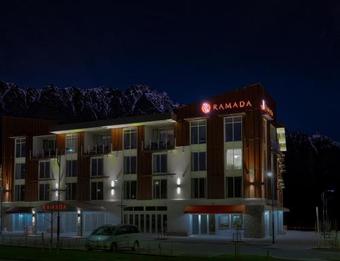 Hotel Ramada Suites By Wyndham Queenstown Remarkables Park