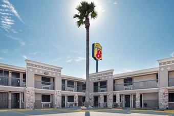 Hotel Super 8 By Wyndham Mcallen/downtown/la Plaza Mall