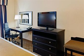 Holiday Inn Express Hotel & Suites Talladega