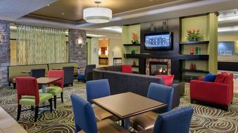 Holiday Inn Express Hotel & Suites Saginaw