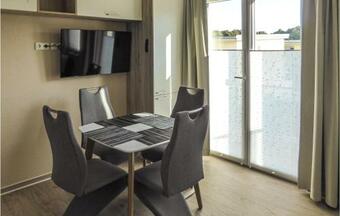 Awesome Apartment In Graal Müritz W/ Wifi And 1 Bedrooms