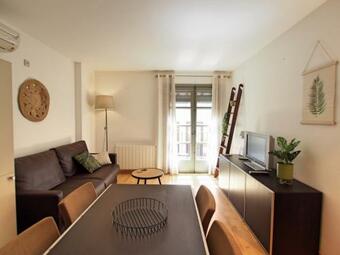 Apartamento Sleep & Stay - Croada 2 Bed Apt Behind Placa Del VI