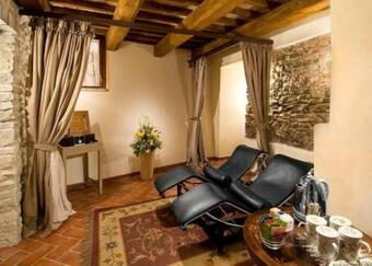 Hostal Relais Montefiore Al Rivellino