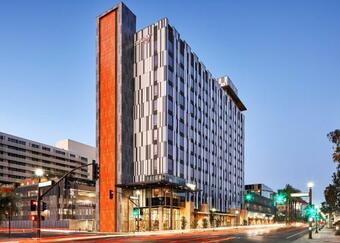 Hotel Canopy By Hilton Tempe Downtown