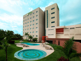 Hotel Wyndham Garden Colima