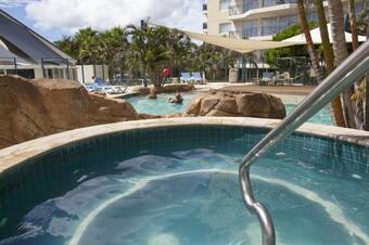 Aparthotel Club Wyndham Kirra Beach