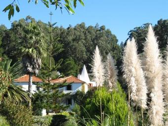 Hostal Quinta Do Rio Touro