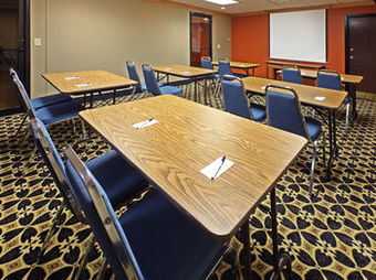 Hotel Holiday Inn Express & Suites Fayetteville University Of Arkansas Area