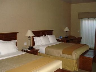 Holiday Inn Express Hotel & Suites Ventura Harbor