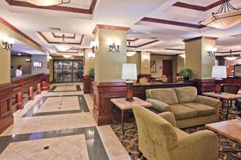 Holiday Inn Express Hotel & Suites Shawnee I-40