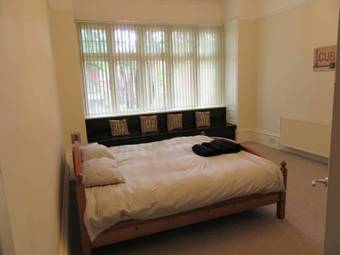 Victorian 1 Bedroom Apartment - Aigburth